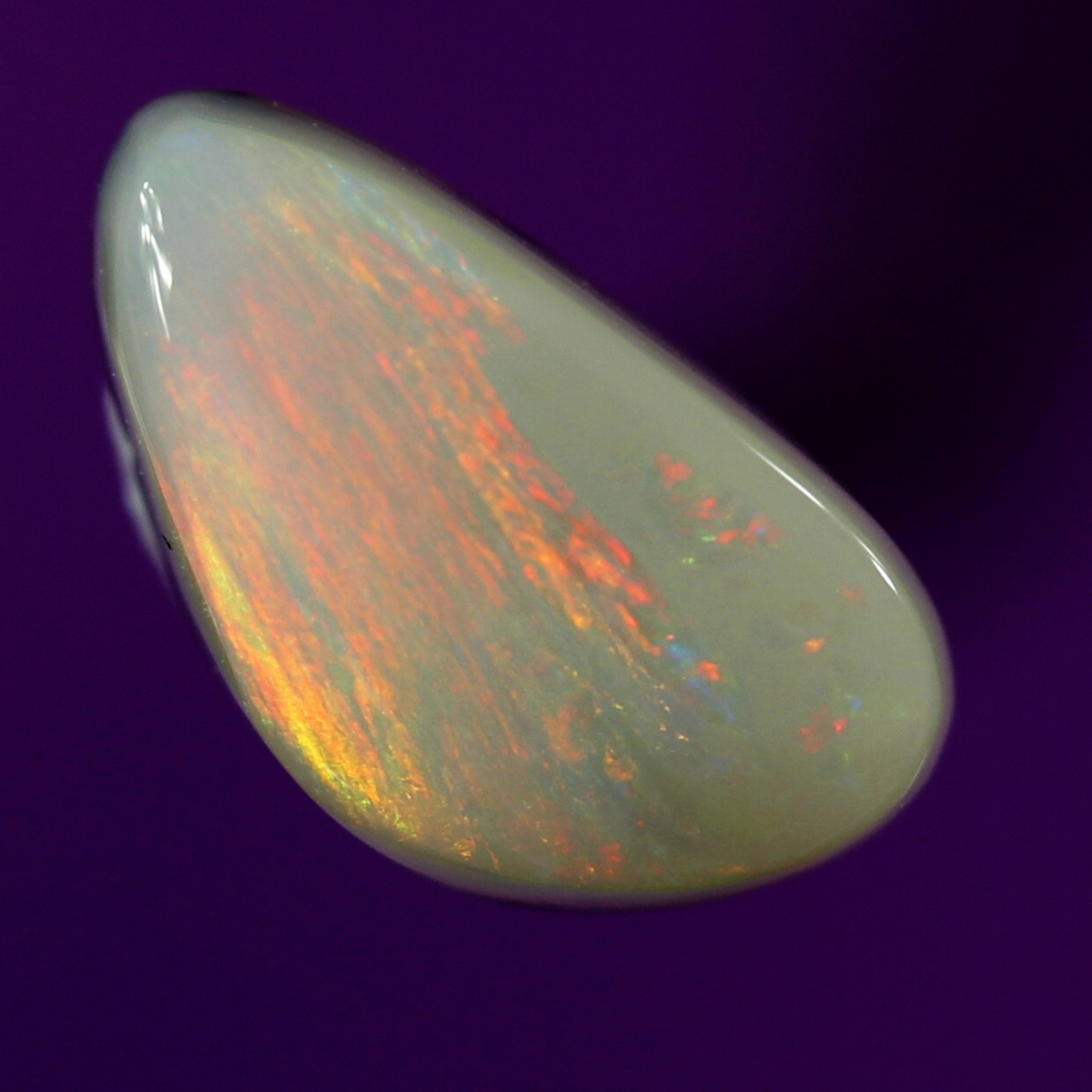 1.1ct Black Opal